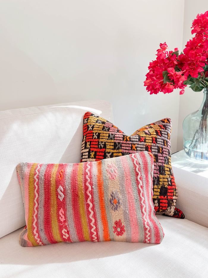 Lili Lumbar Kilim Pillow (12x20)