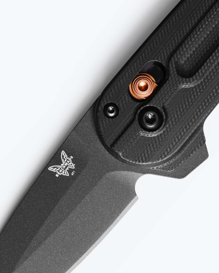 Seventh product image showing a close up of knife