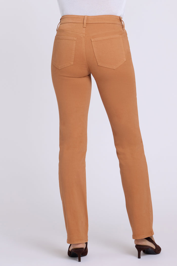 Marilyn Straight Jeans In Petite - Roasted Pecan