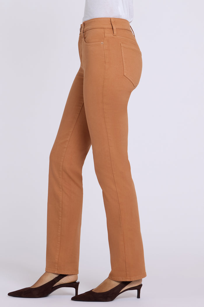 Marilyn Straight Jeans In Petite - Roasted Pecan