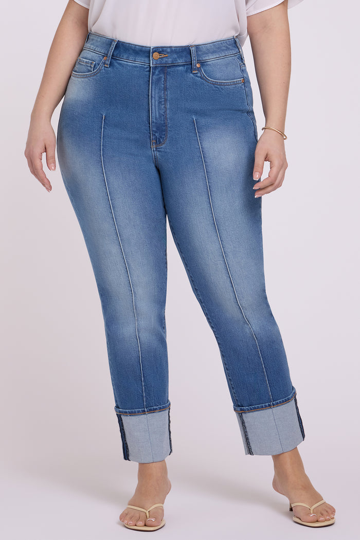 Marilyn Straight Jeans In Plus Size - Pacifica