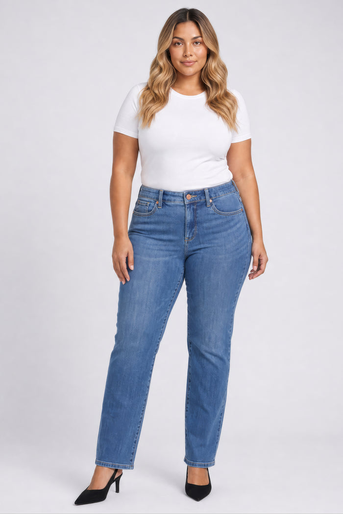 Marilyn Straight Jeans In Plus Size - Redwood