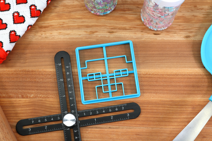 Minecraft Familiar Faces Set 1 Cookie Cutters- Alex, Cow, Steve, Villager, Wolf