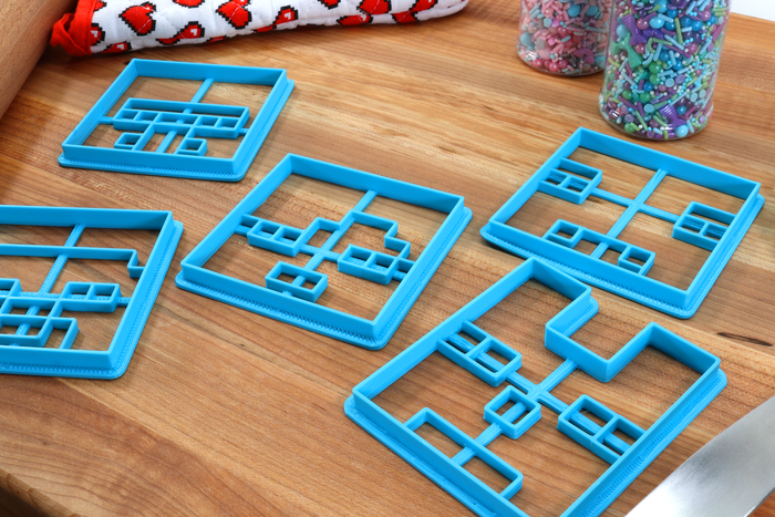 Minecraft Familiar Faces Set 1 Cookie Cutters- Alex, Cow, Steve, Villager, Wolf