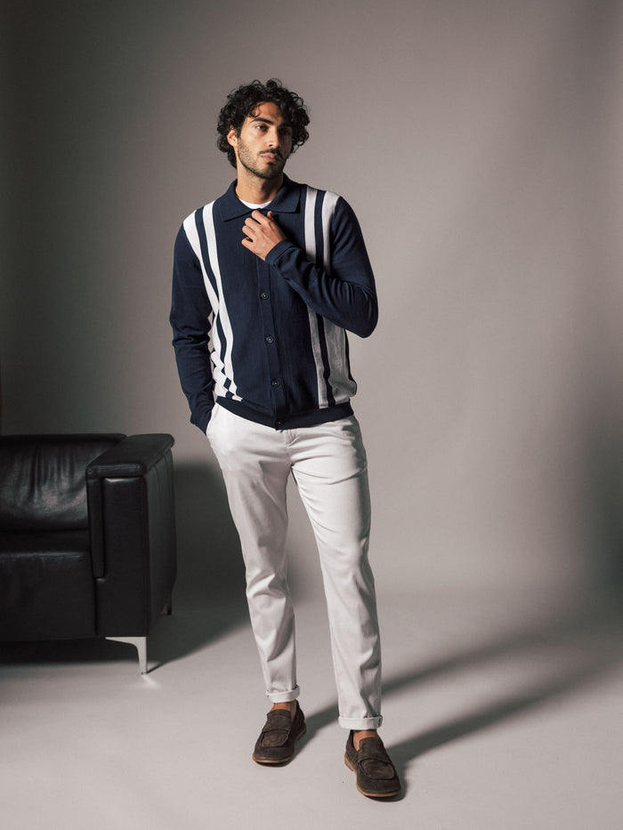 Modelshot / Navy / Detail