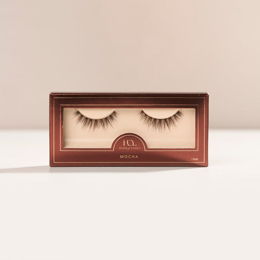 Mocha a short, round lash with natural volume featuring a unique blend of black, brown, and red wine fibers arranged in delicate clusters for natural dimension.