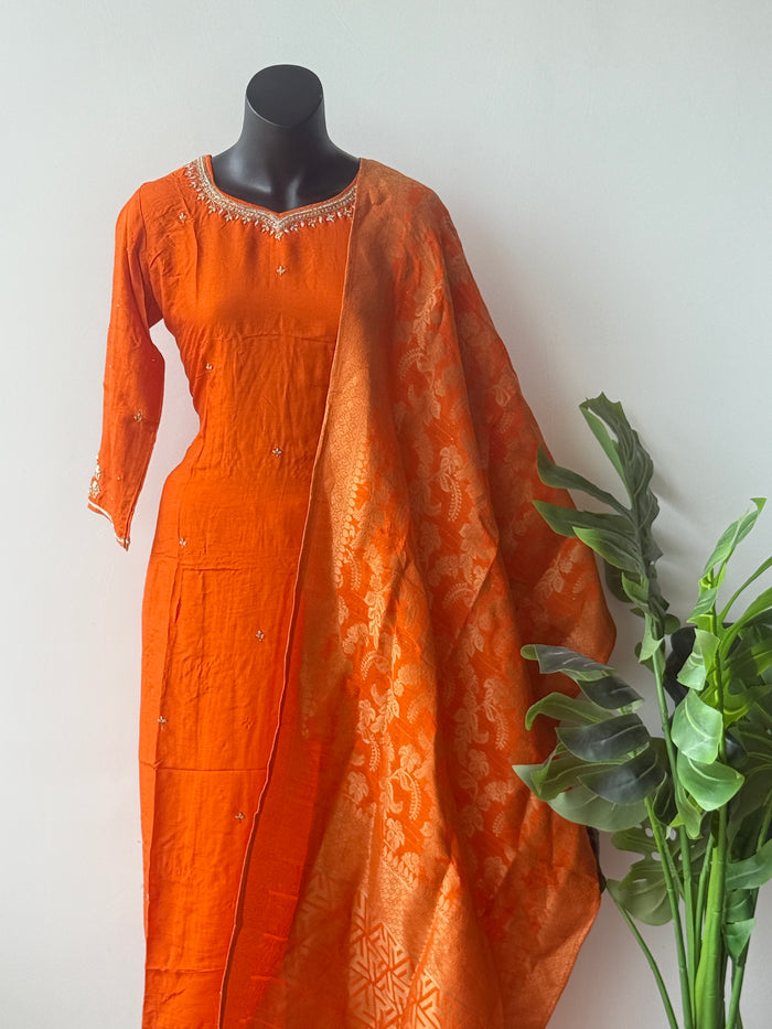 Neck emb Dola silk kurta pant set