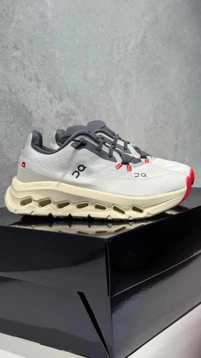 ON CLOUDTEC BEIGE GRIS NIÑOS