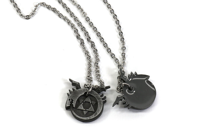 Full Metal Alchemist Ouroboros Symbol-Aluminum Metal Charm Necklace Pin for FMA Cosplay-Homunculi