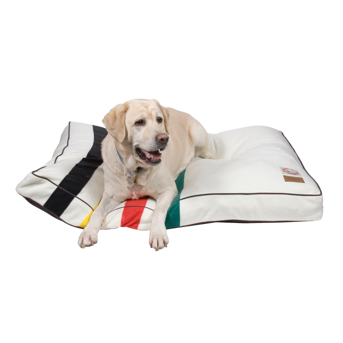 BOULDERBARKS-PENDLETON-DOG-BED-WHITE-RED-GREEN-YELLOW-GLACIER-NATIONAL-PARK
