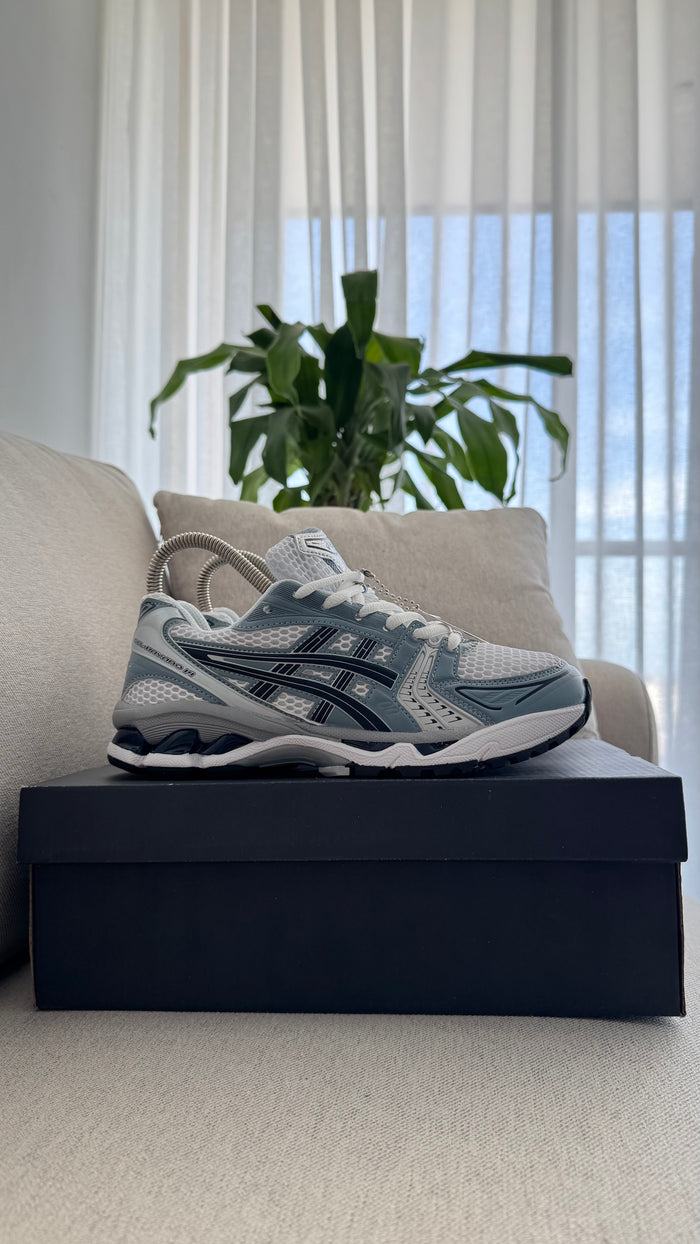 ASICS PLATA