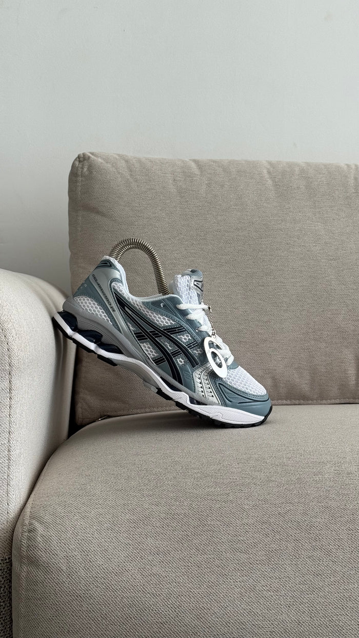 ASICS PLATA