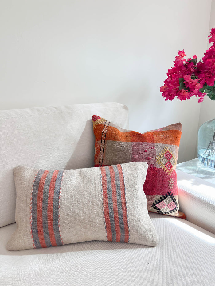 Pop Lumbar Kilim Pillow (12x20)