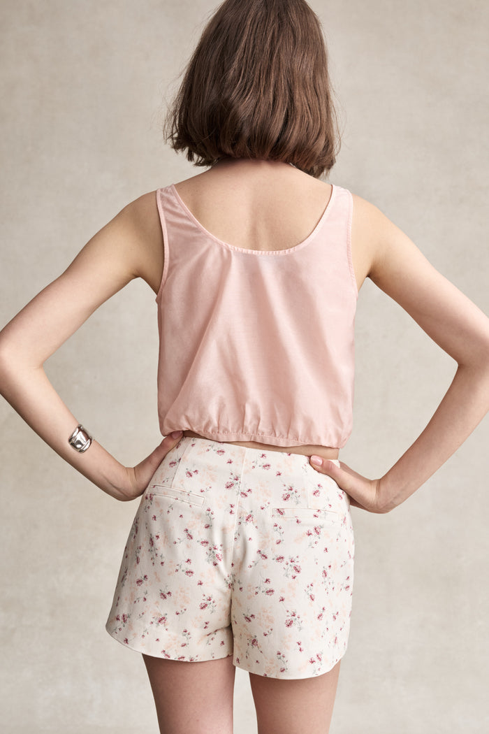 HEVRON Poppy Printed Ditsy Rose Tailored Shorts, studio shot