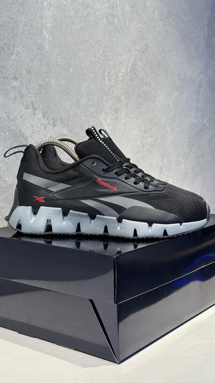 REEBOK NEGRO GRIS PROMO