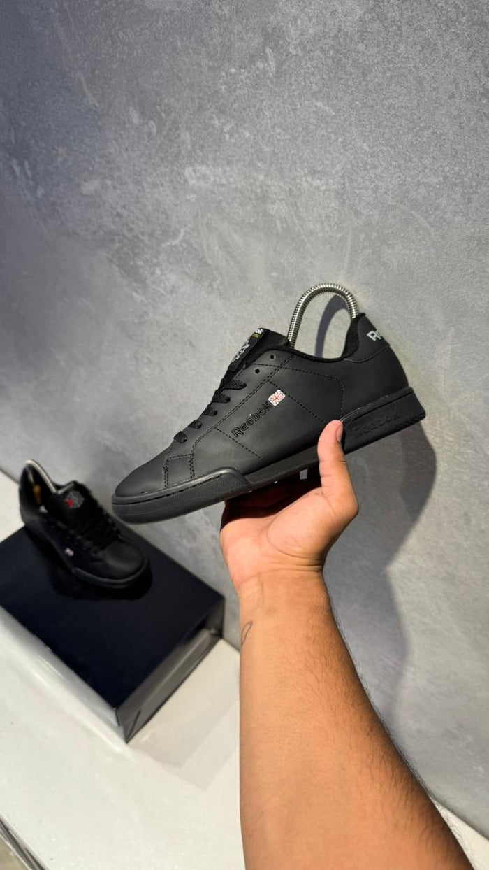 REEBOK NEGRO PROMO