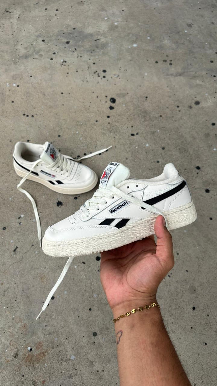 REEBOK TABLA BEIGE NEGRO