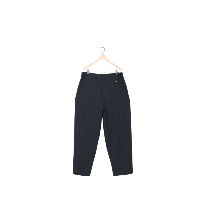 Packshot / Black / ReLoved