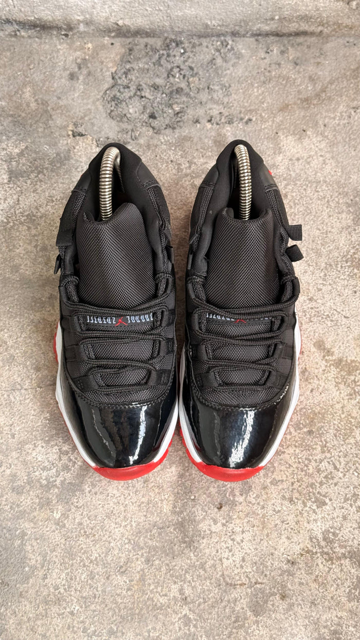 RETRO 11 NEGRO ROJO