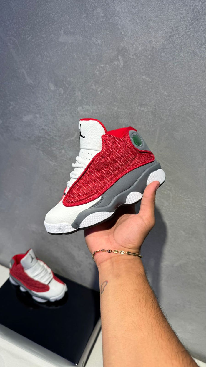 JORDAN RETRO 13 NIÑO BLANCA ROJA