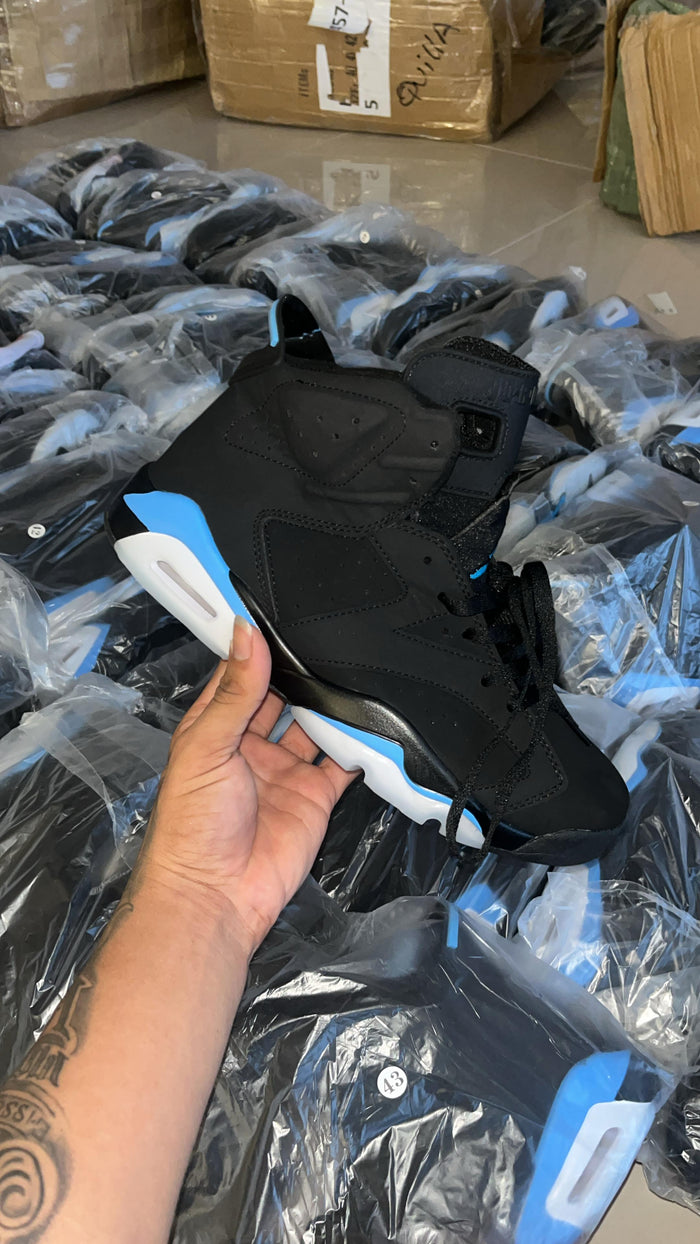 JORDAN RETRO 6 NEGRA AZUL