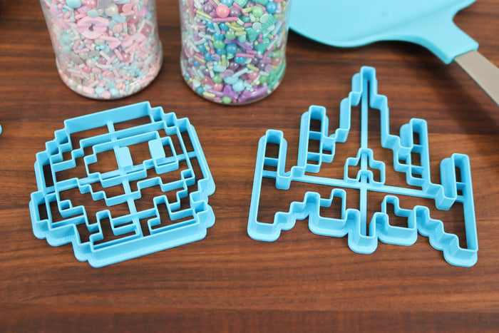 Retro Games Cookie Cutters - Bomb Guy, Froggy, Galaxy Ship, Invader, Pooka - Video Game Retro Icons Baking Gift