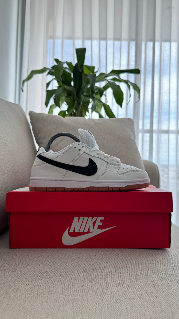 NIKE SB LEYENDA BLANCO NEGRO
