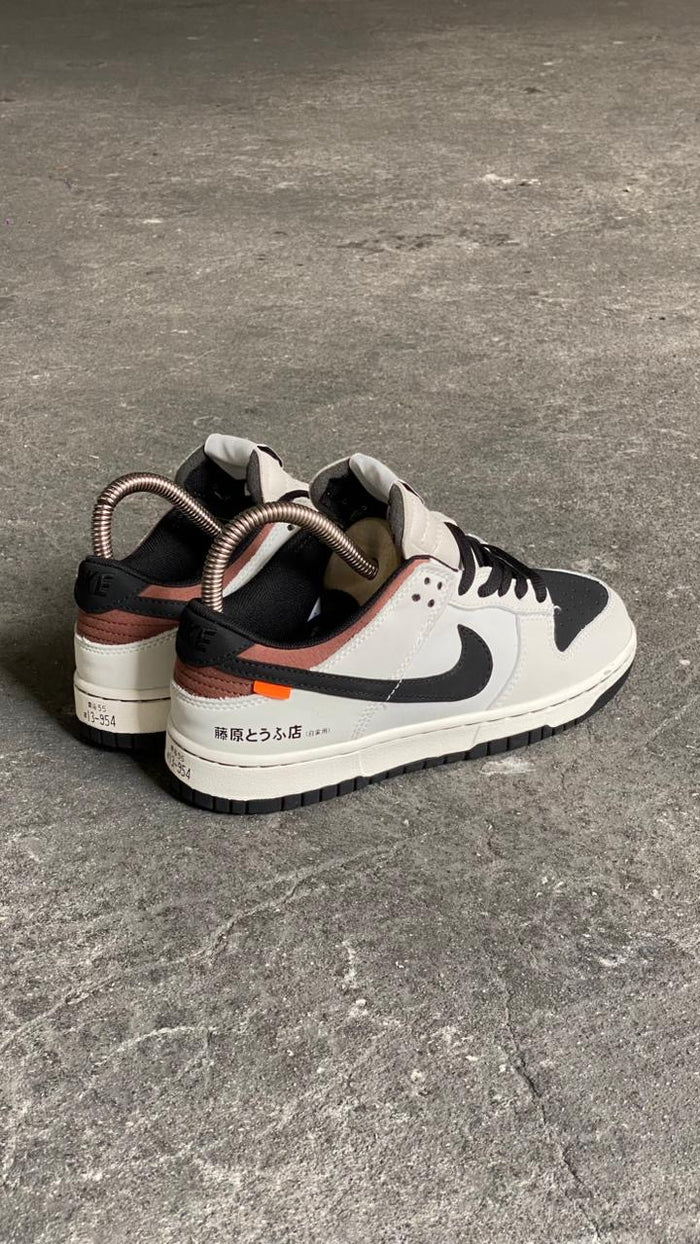 NIKE SB TOYOTA