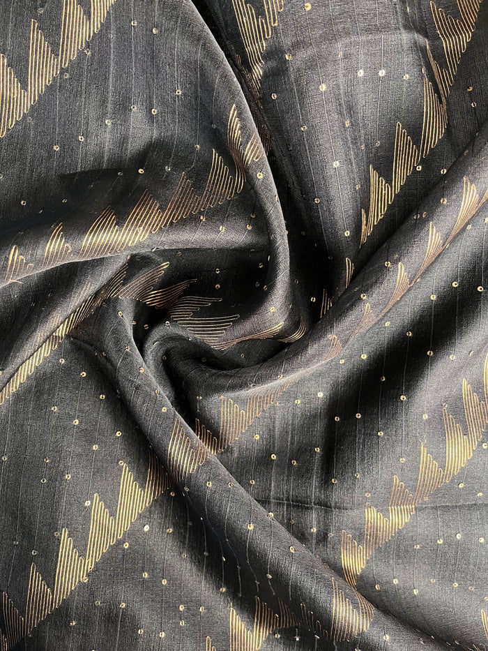 Sequinned matka organza saree