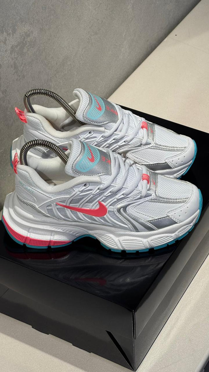 NIKE SKATE BLANCO ROSA PROMO