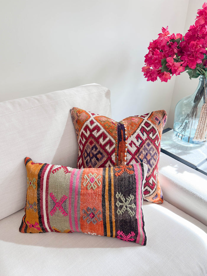 Solo Kilim Pillow (18x18)