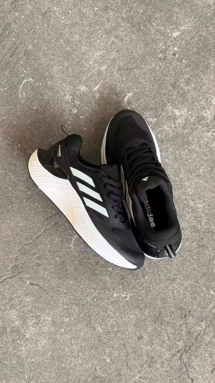 ADIDAS SUPERMAGMA NEGRO BLANCO