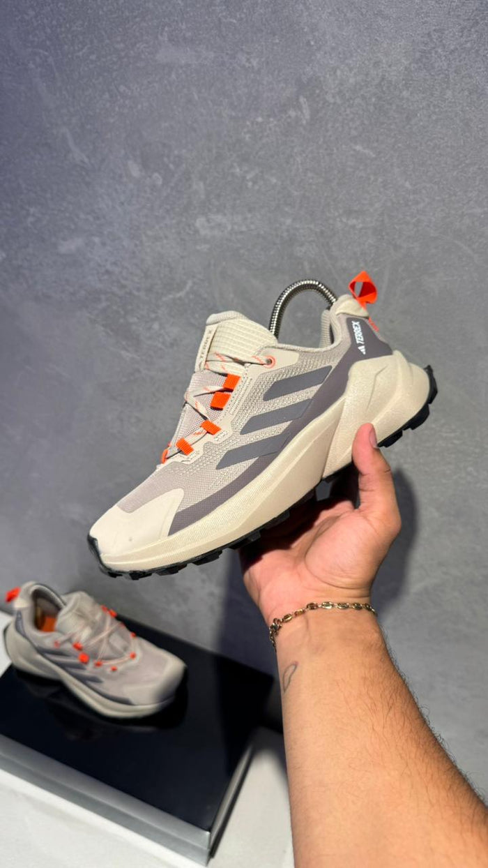 ADIDAS TERREX 2025 BEIGE NARANJA