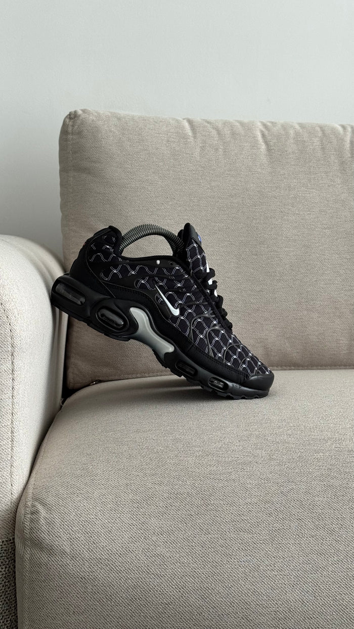 NIKE TN AJEDREZ NEGRO