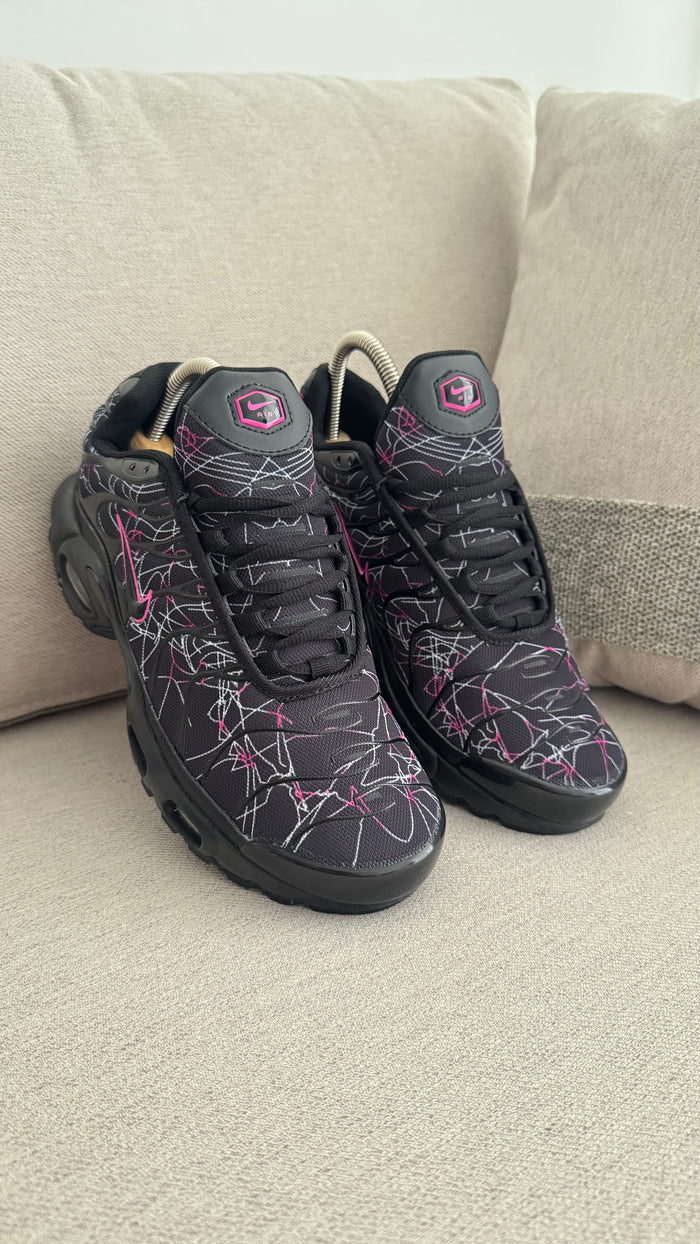 NIKE TN ELECTRICO NEGRO FUCSIA PROMO