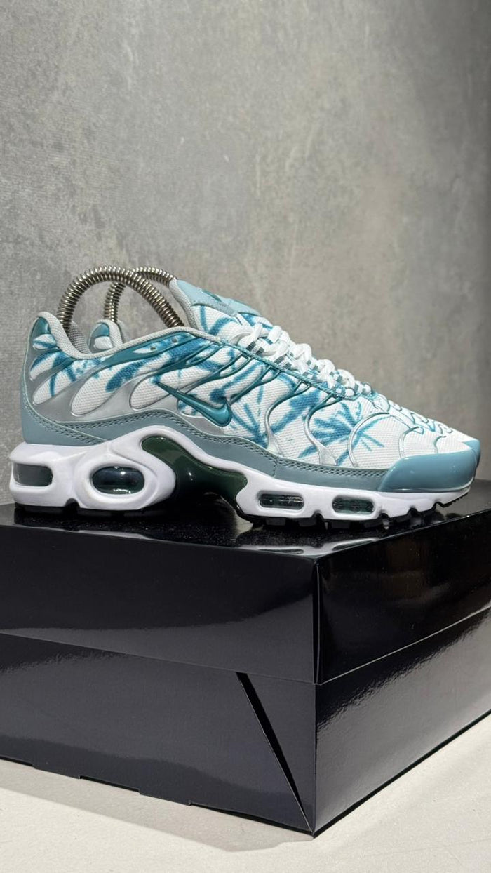 NIKE TN PLAYITA