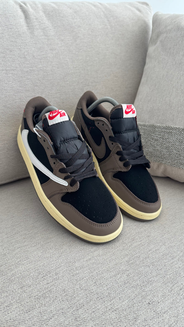 TRAVIS SCOTT CAFE