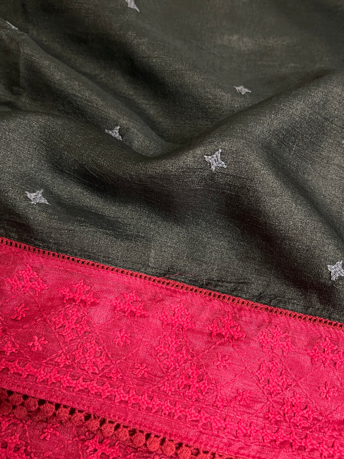 Tushara kutch embroidered saree