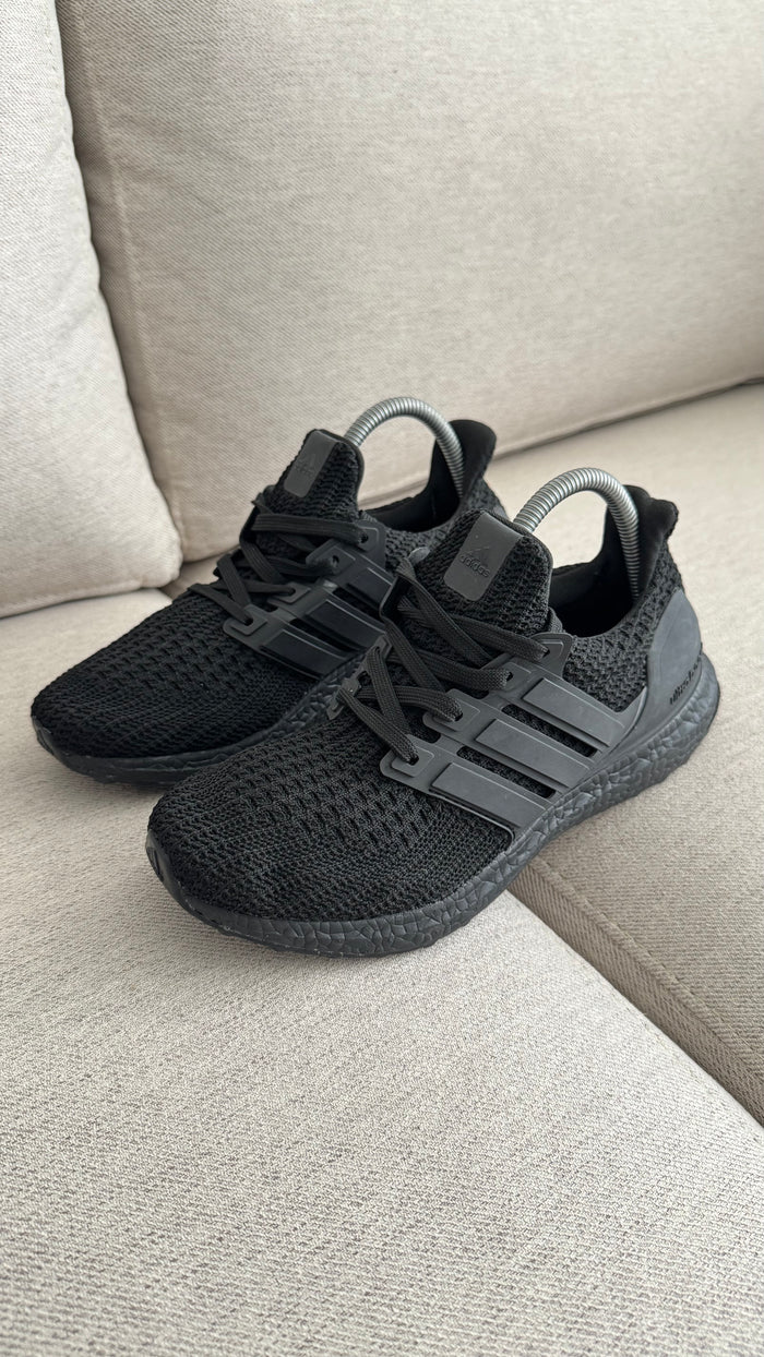 ADIDAS ULTRABOOST CLASICO NEGRO PROMO