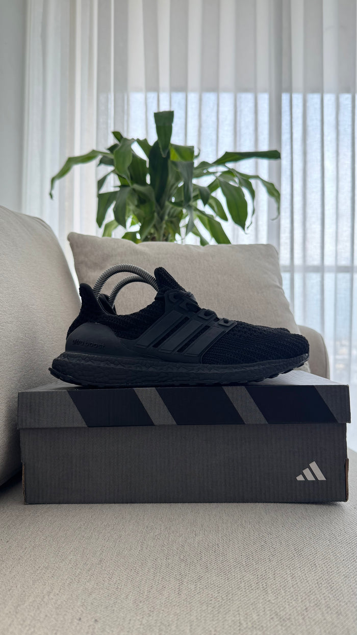 ADIDAS ULTRABOOST CLASICO NEGRO PROMO