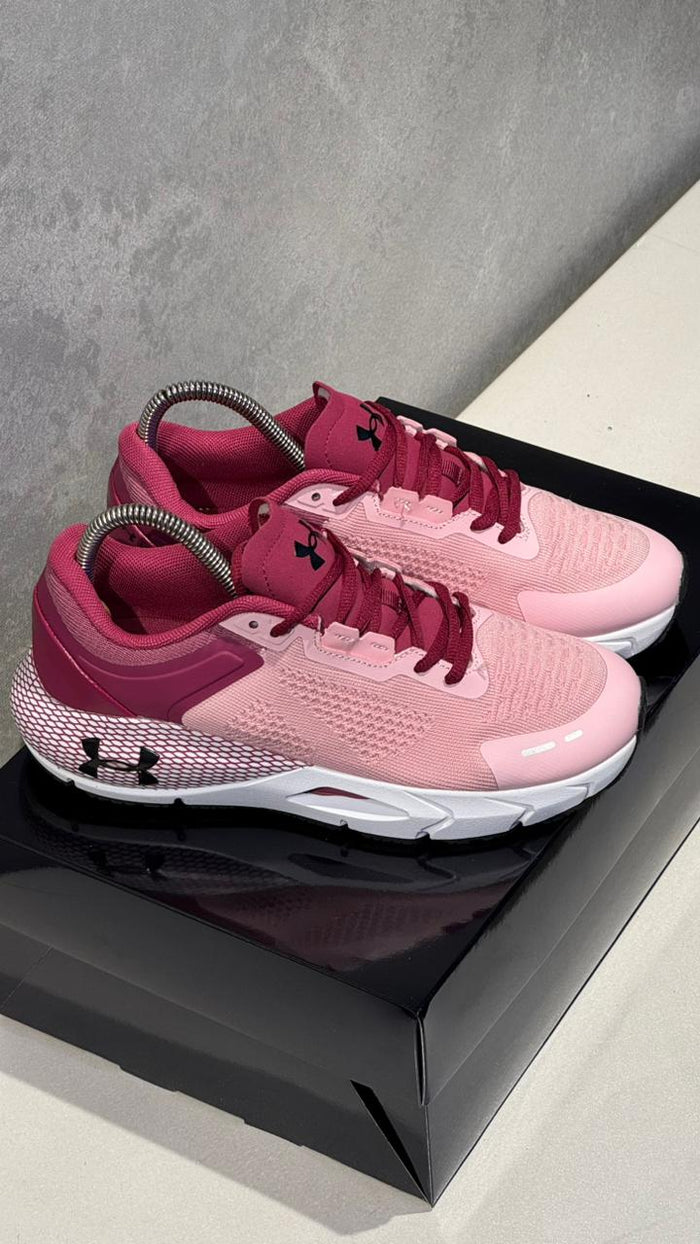 UNDER ARMOUR TENIS ROSADO ROSA