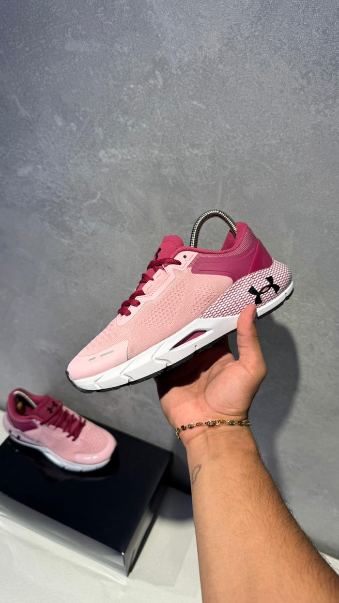 UNDER ARMOUR TENIS ROSADO ROSA