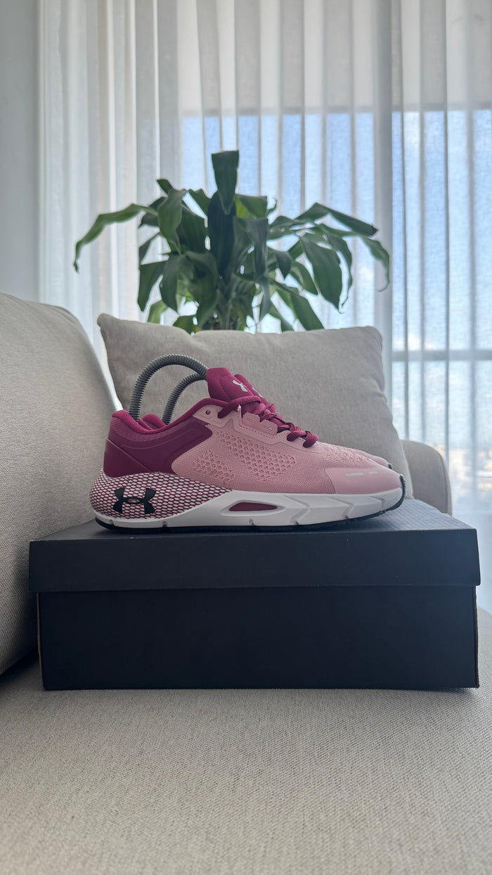 UNDER ARMOUR TENIS ROSADO ROSA