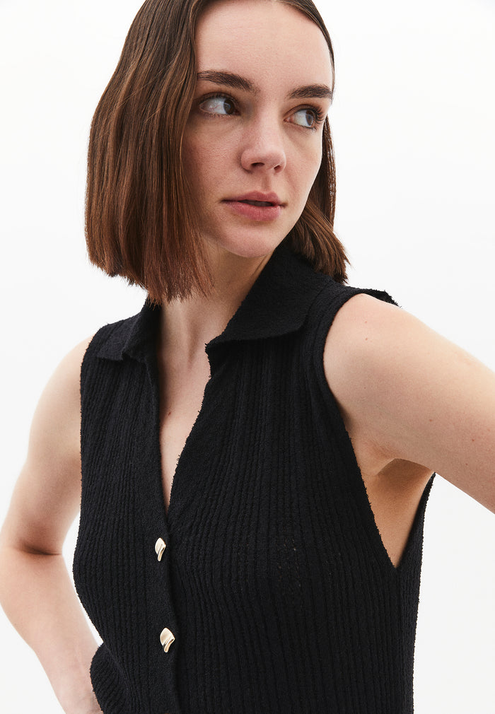 V Neck Boucle Vest - BLACK