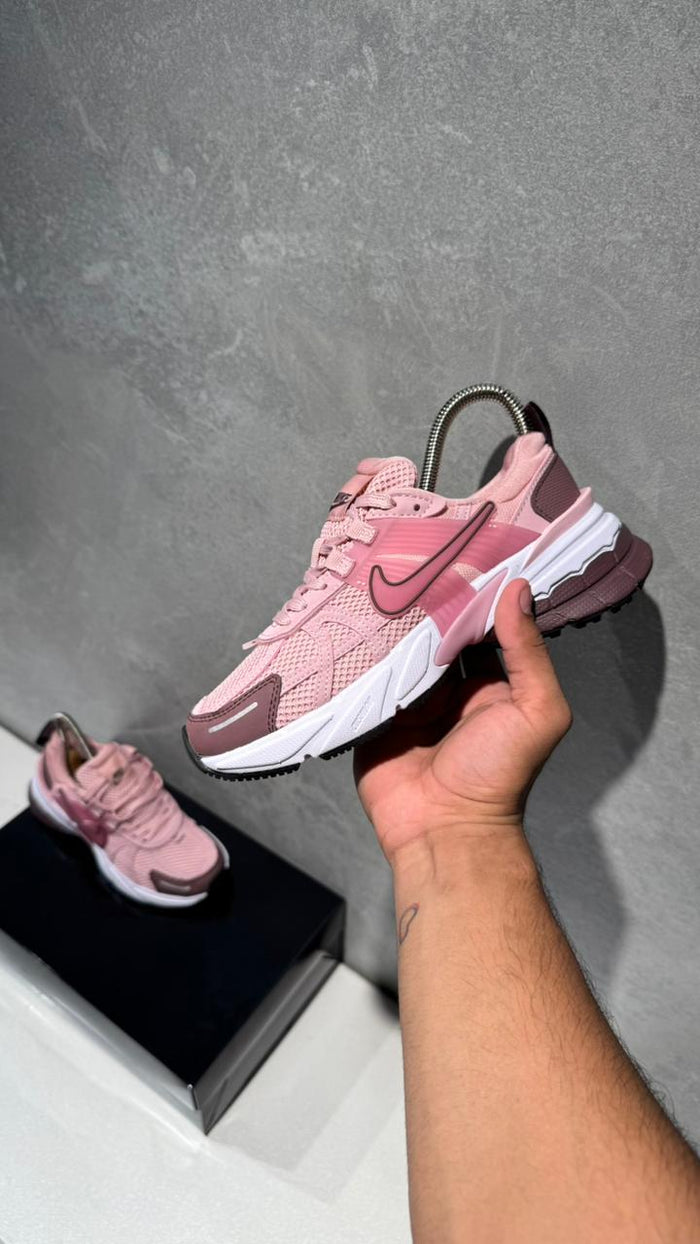 NIKE V2K ROSADO