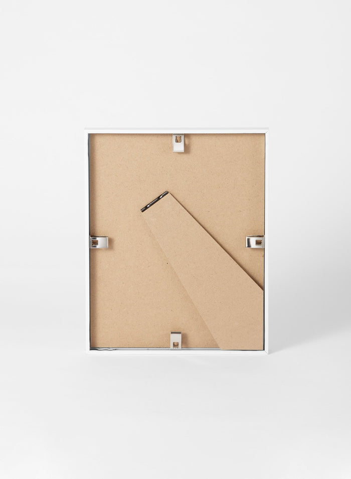 Scandinavian white oak frame by Opposite Wall - Back of the frame and metal fasteners - Size 8x10 inches