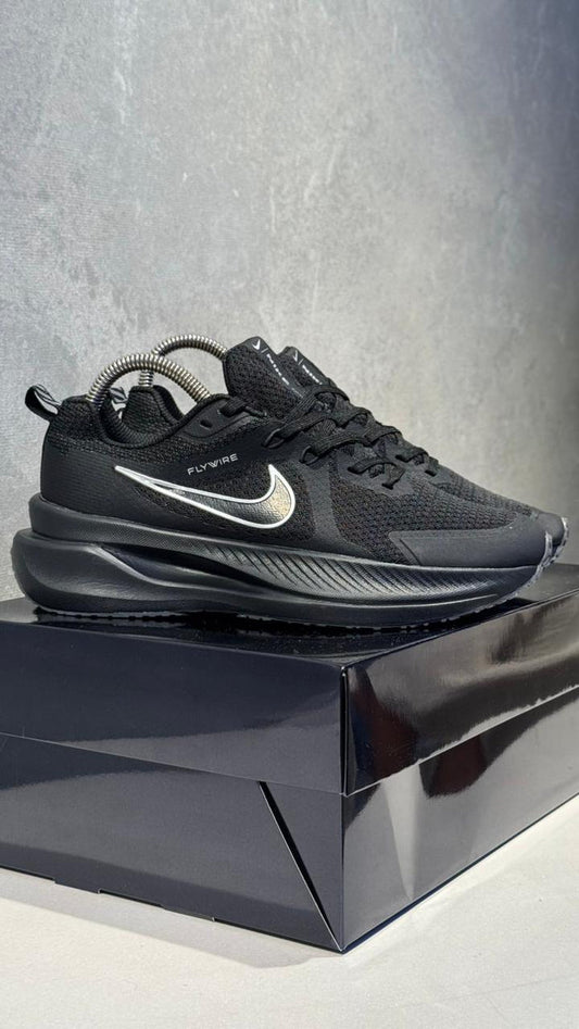 NIKE ZOOM FLY NEGRO PROMO