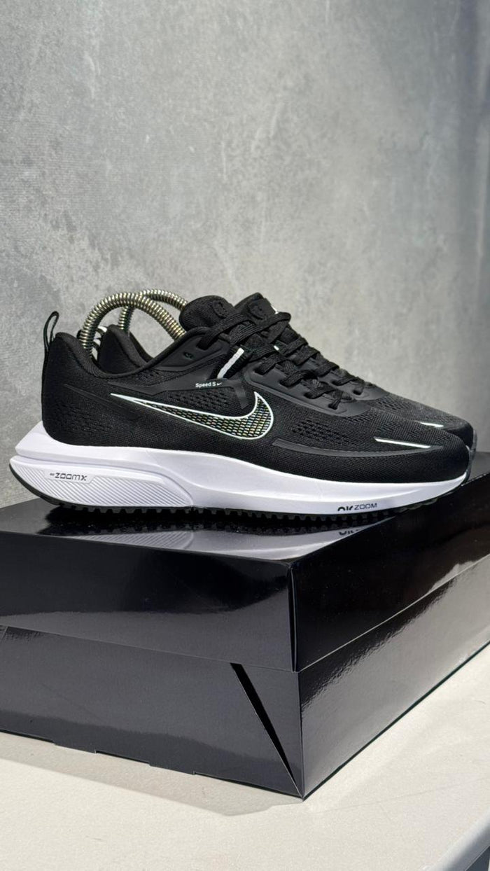 NIKE ZOOM SPEED NEGRO BLANCO