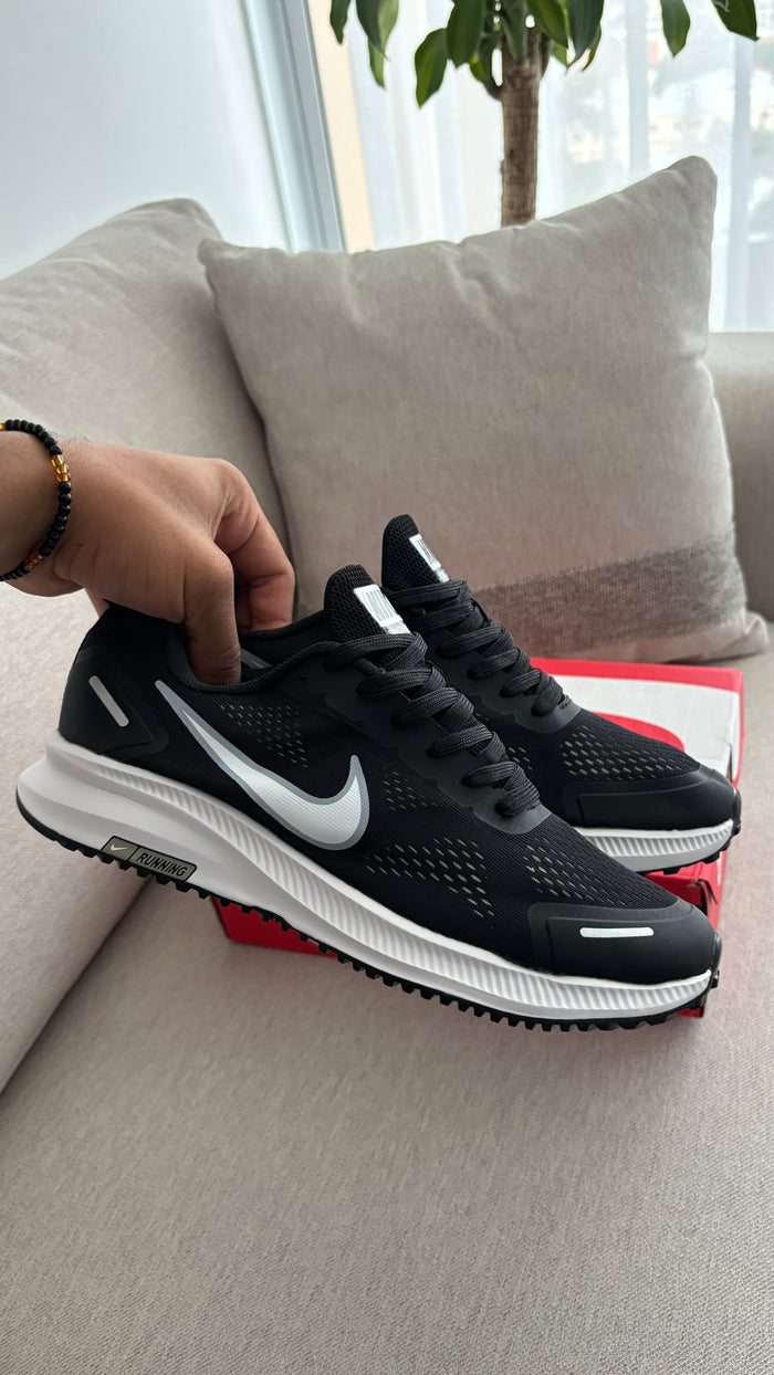 NIKE ZOON RUNNING NEGRO BLANCO